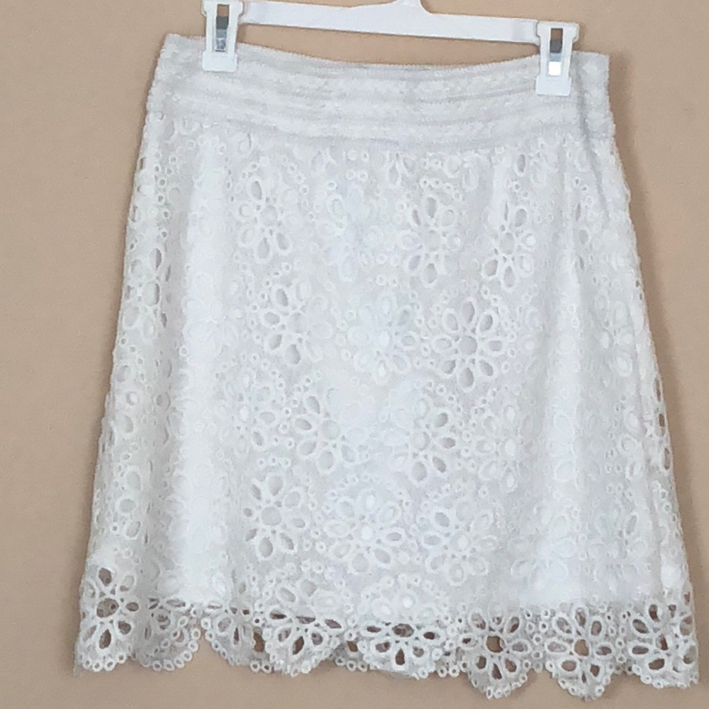 Eyelet skirt - Picture 3 of 3